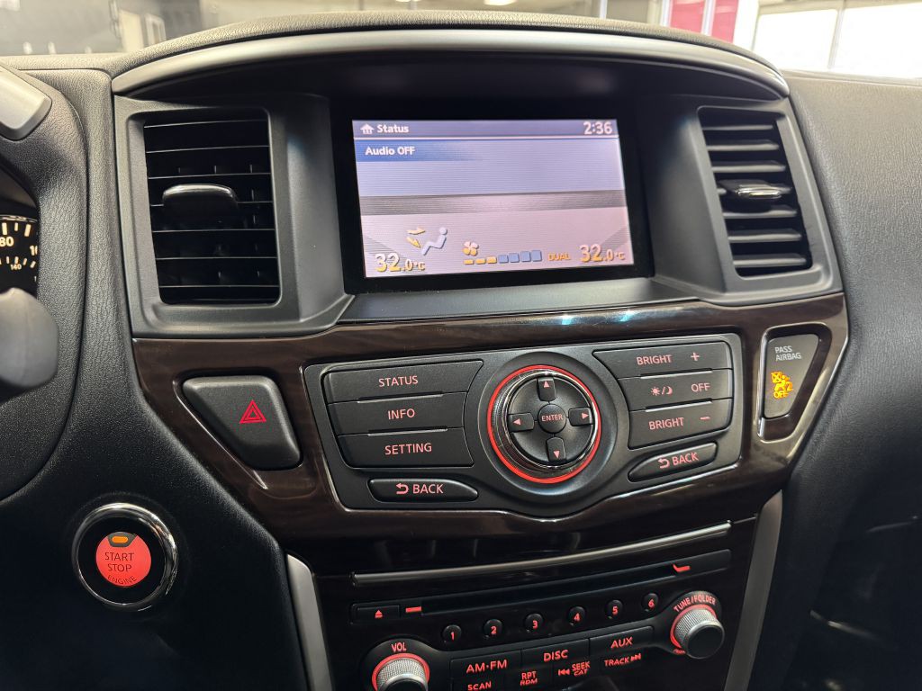 2016 Nissan Pathfinder Image 33