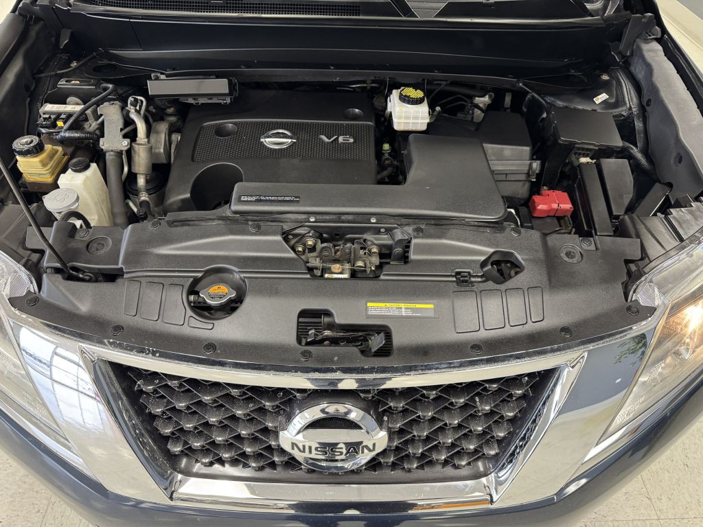 2016 Nissan Pathfinder Image 36