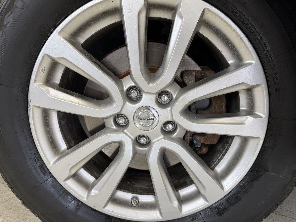 2016 Nissan Pathfinder Image 37