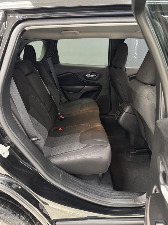 2020 Jeep Cherokee Image 17