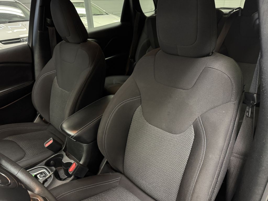 2020 Jeep Cherokee Image 26