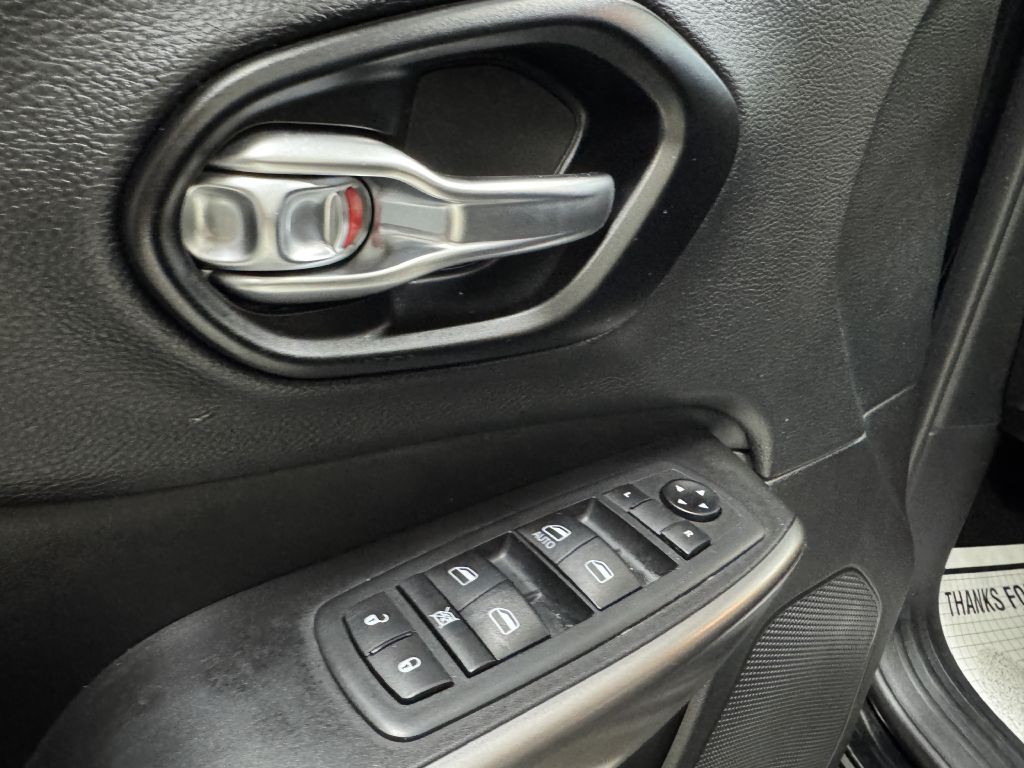 2020 Jeep Cherokee Image 27