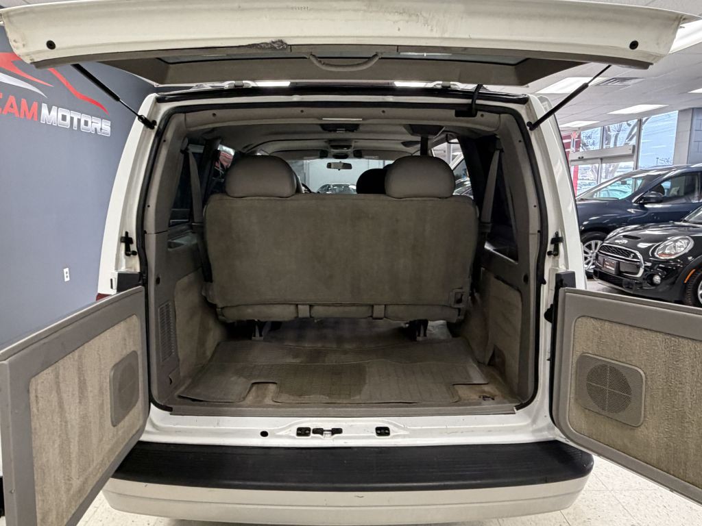 2000 GMC Safari Image 28