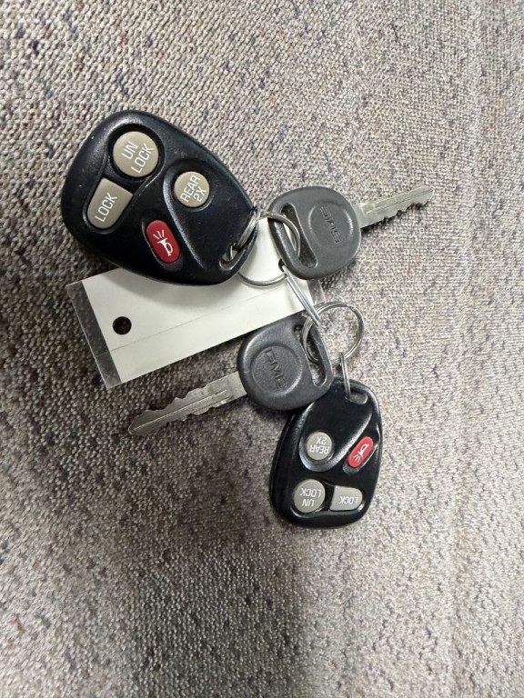 2000 GMC Safari Image 39