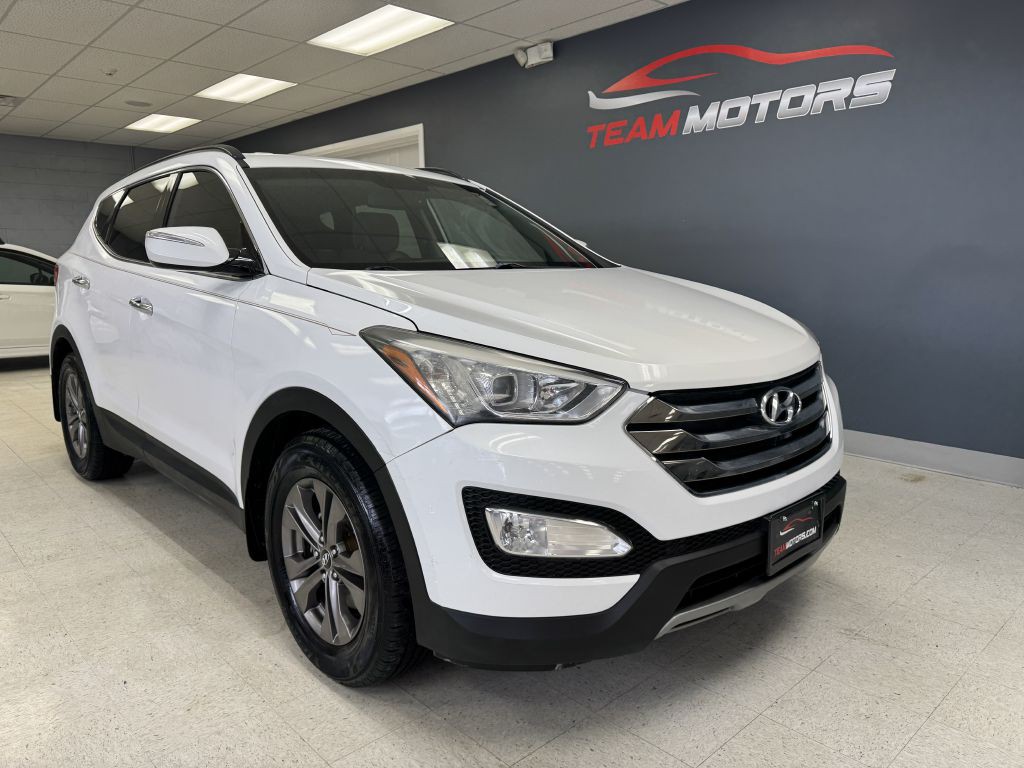 2013 Hyundai Santa Fe Sport Image 2