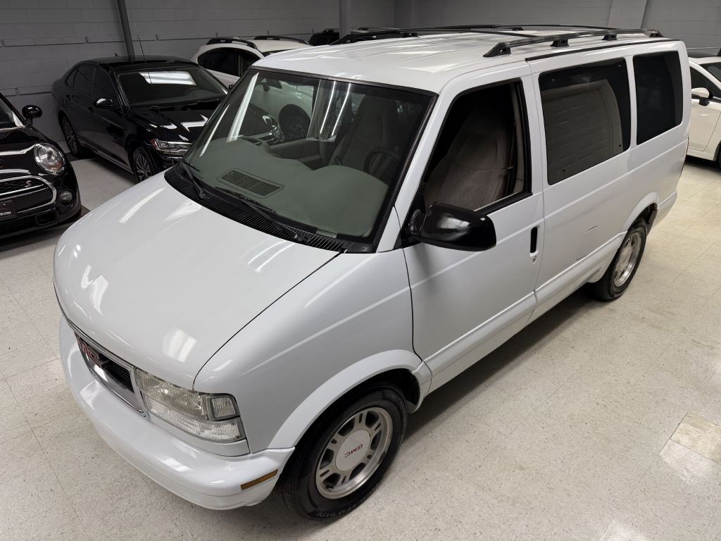 2005 GMC Safari Image 9