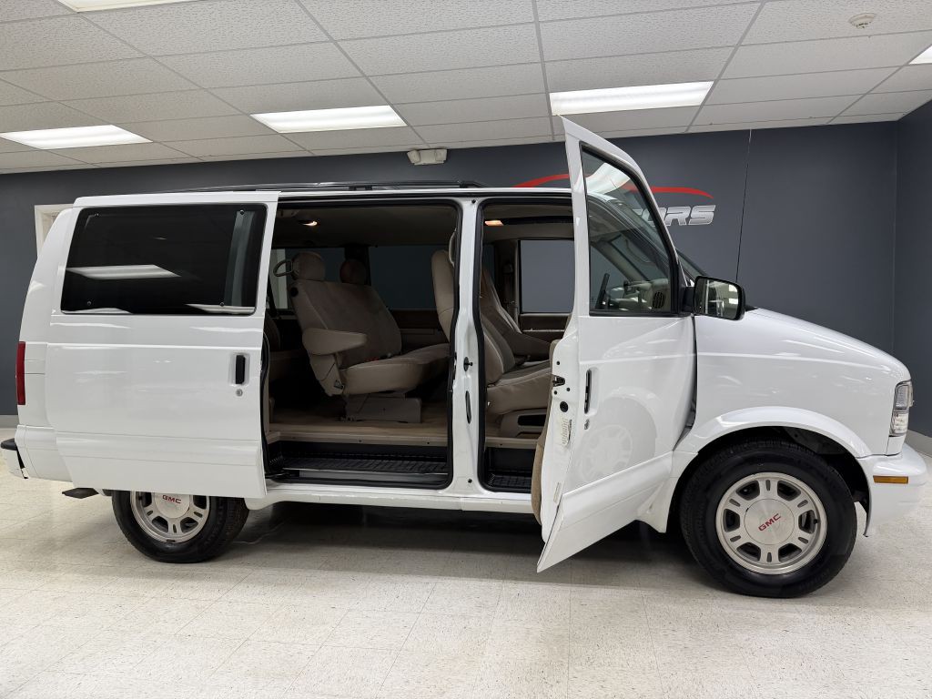 2005 GMC Safari Image 15