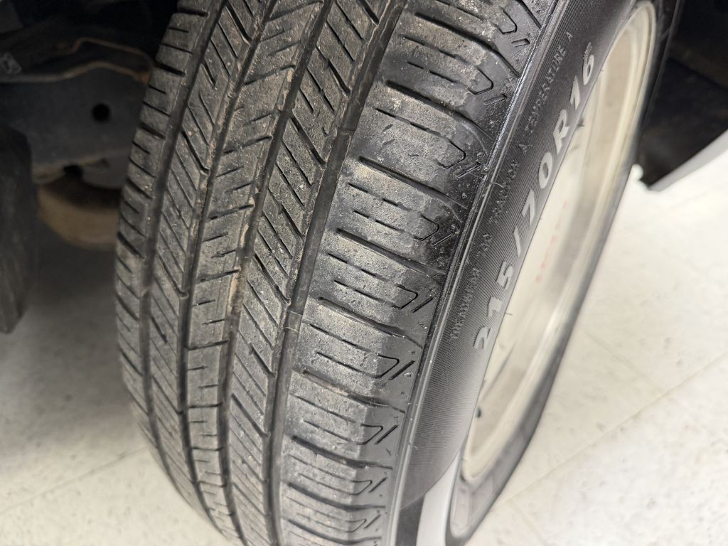 2005 GMC Safari Image 44