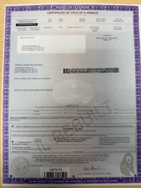 2005 GMC Safari Image 46