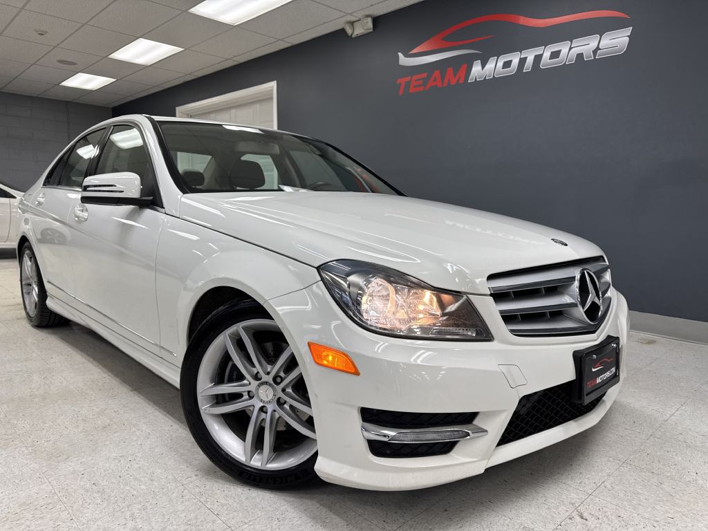 2012 Mercedes-Benz C-Class Image 1
