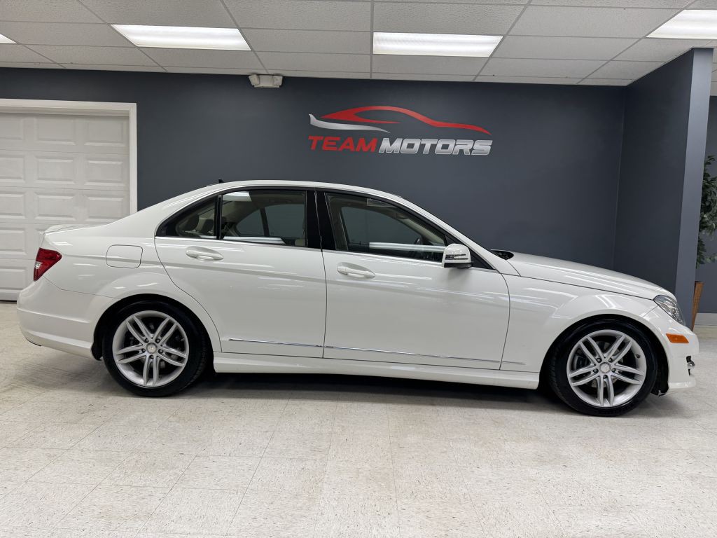 2012 Mercedes-Benz C-Class Image 6