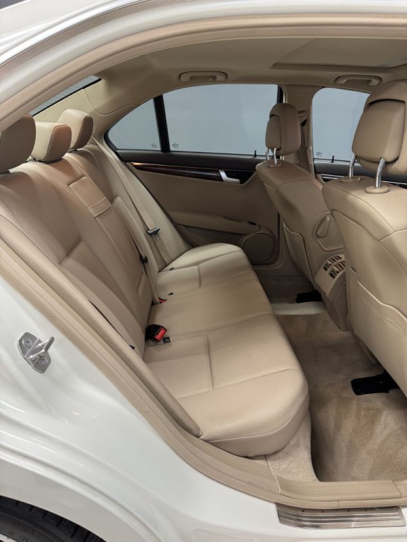2012 Mercedes-Benz C-Class Image 14