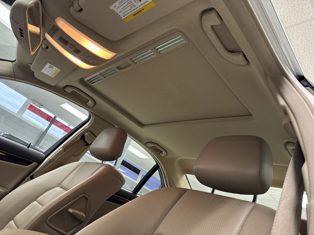 2012 Mercedes-Benz C-Class Image 20