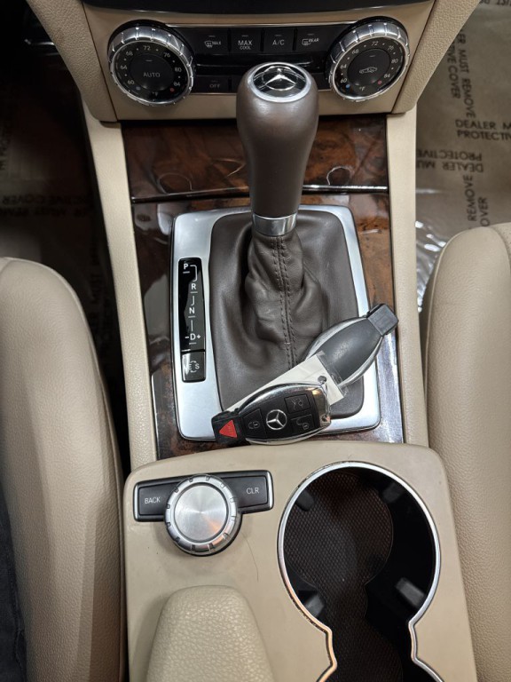 2012 Mercedes-Benz C-Class Image 24