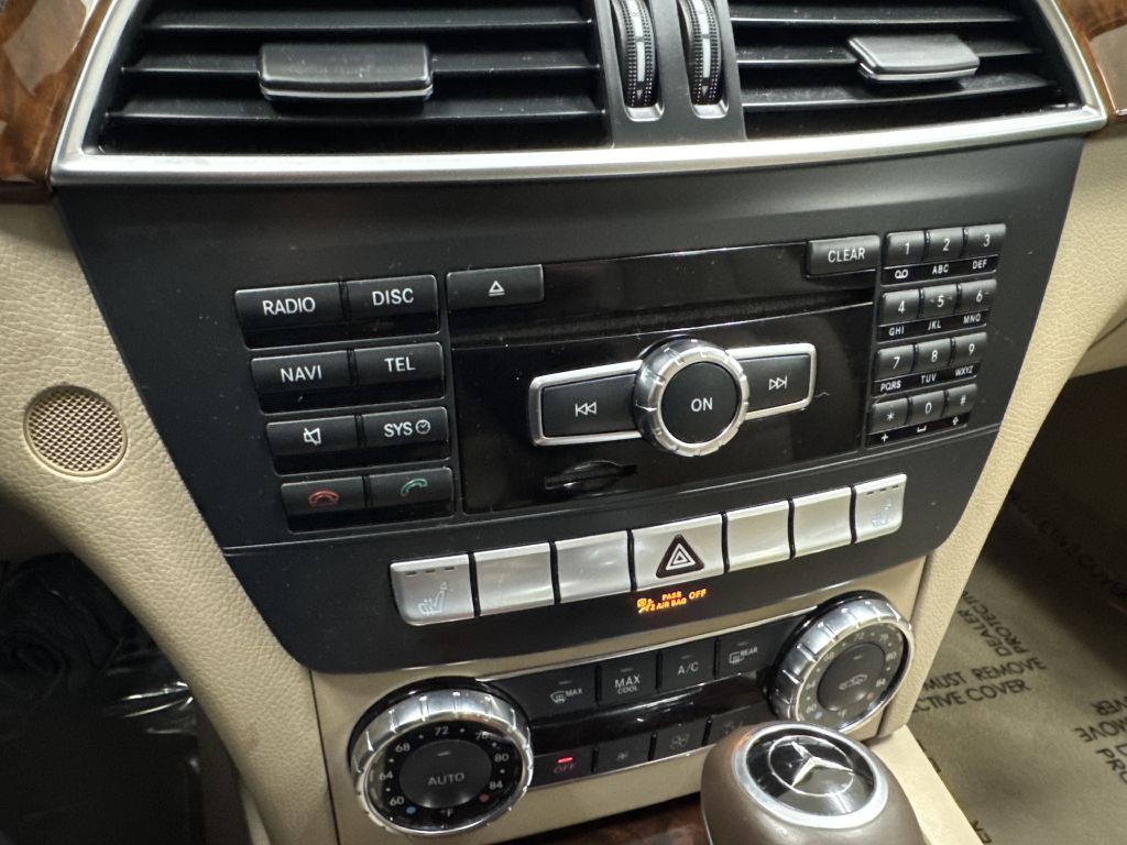 2012 Mercedes-Benz C-Class Image 27