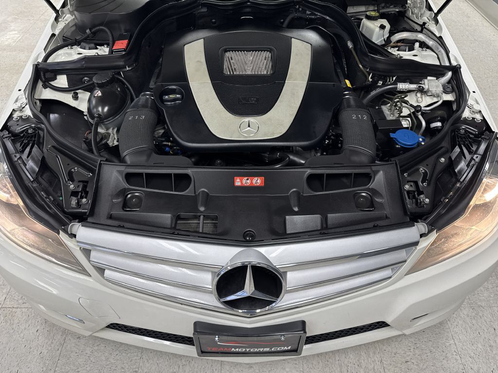 2012 Mercedes-Benz C-Class Image 30