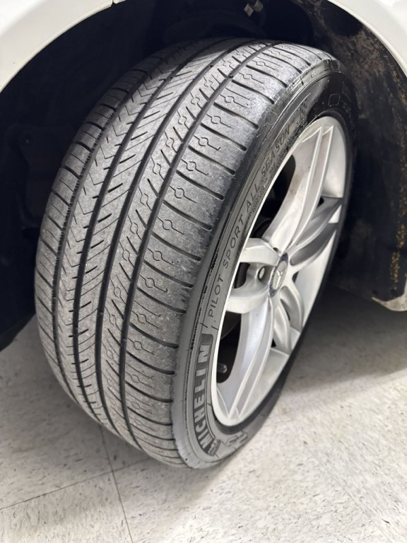 2012 Mercedes-Benz C-Class Image 32