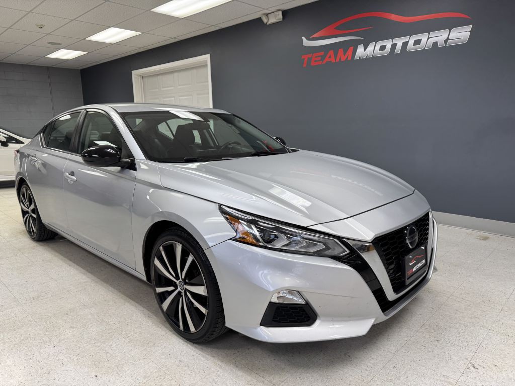 2020 Nissan Altima Image 2