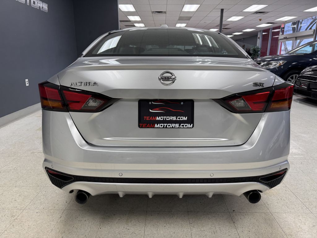 2020 Nissan Altima Image 7