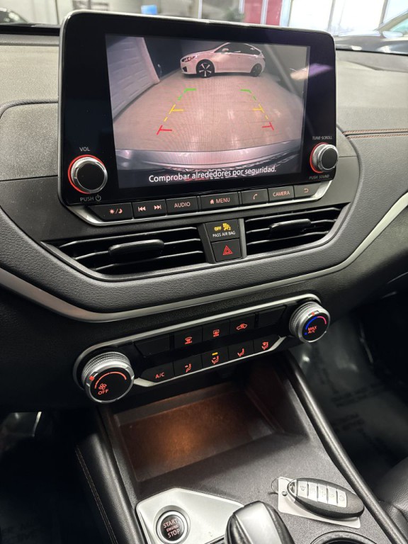 2020 Nissan Altima Image 25