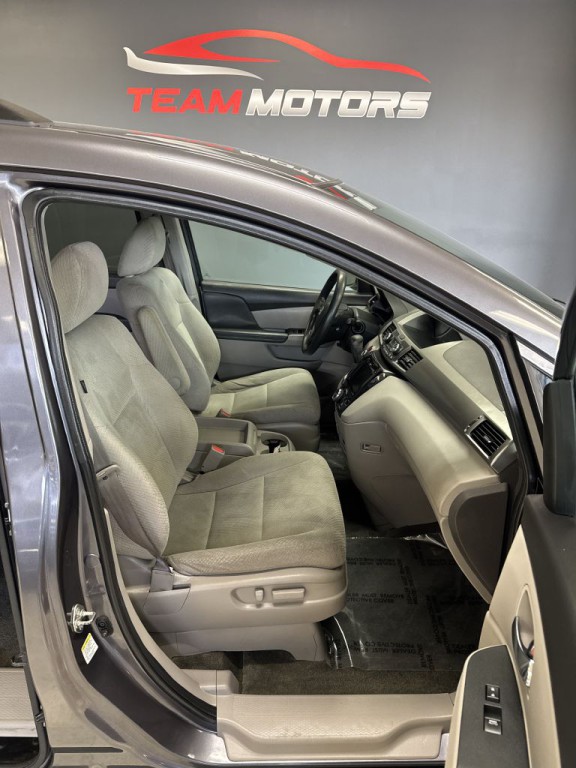 2016 Honda Odyssey Image 16