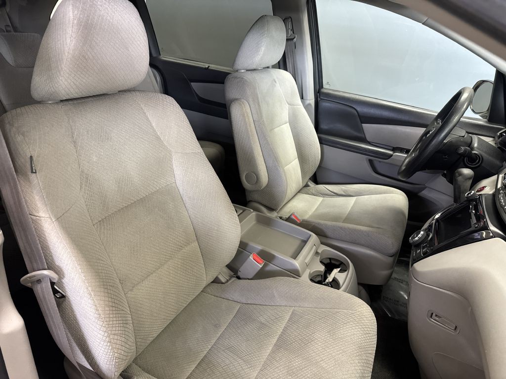 2016 Honda Odyssey Image 18
