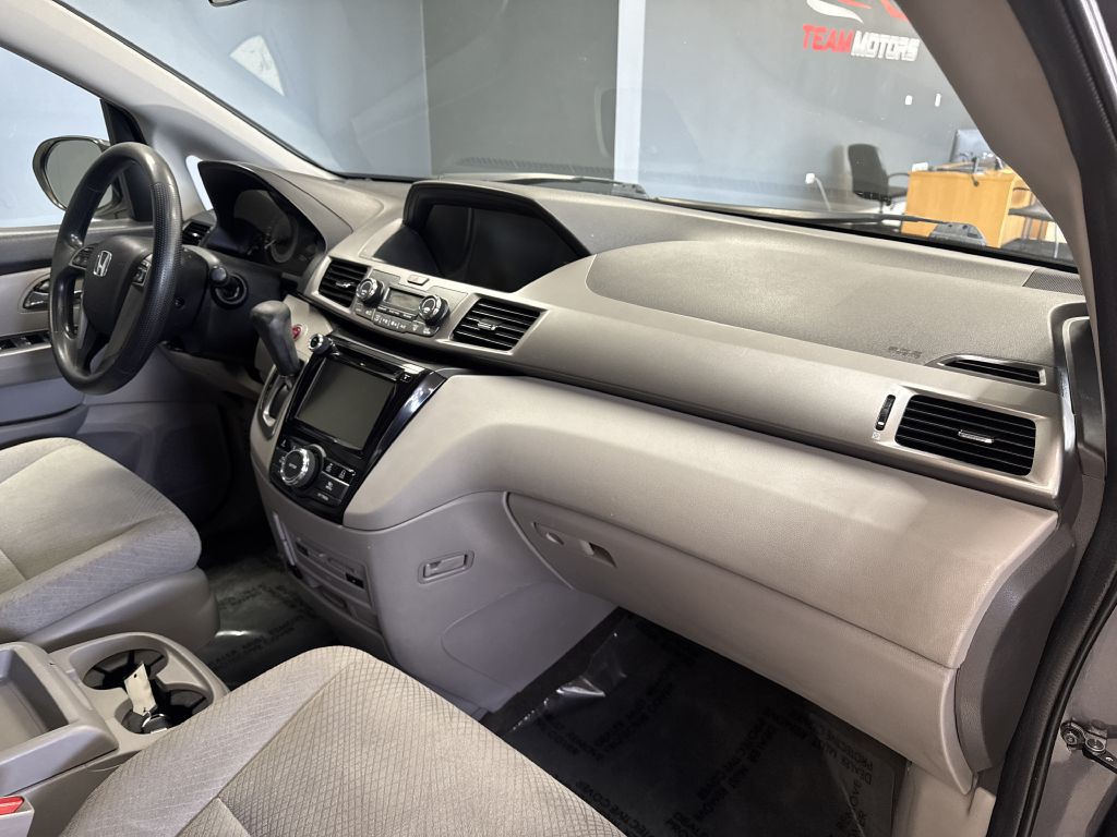 2016 Honda Odyssey Image 19