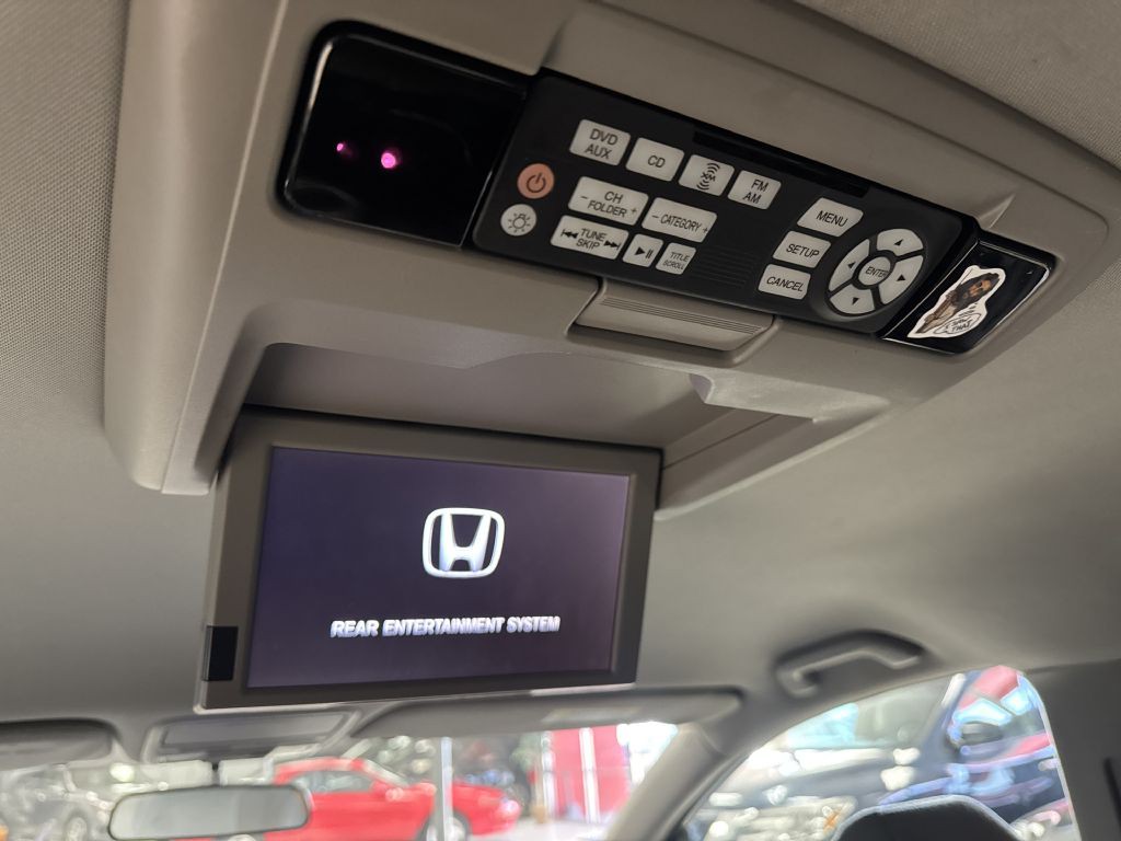 2016 Honda Odyssey Image 28