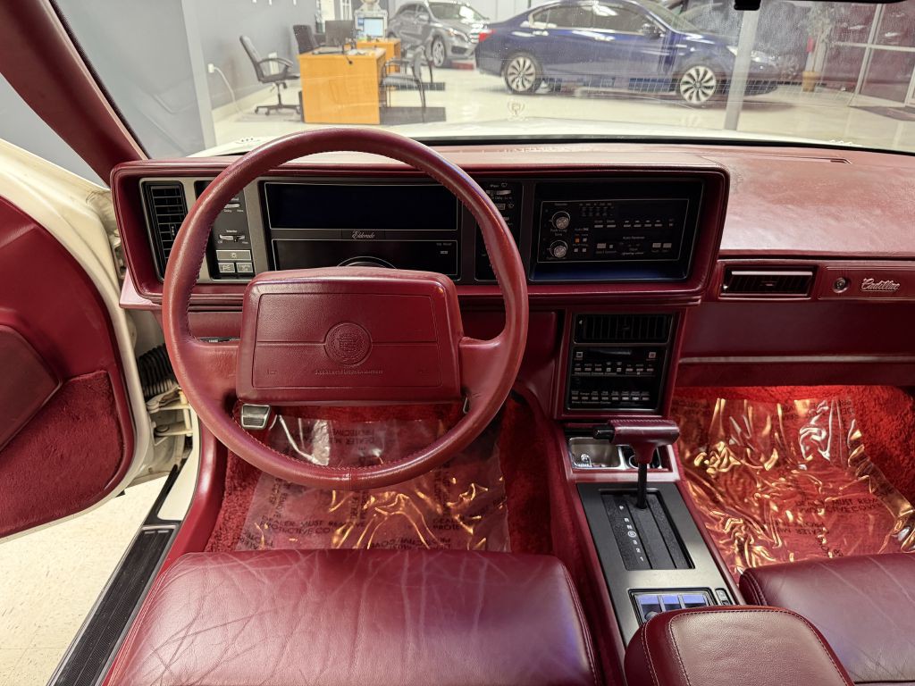 1990 Cadillac Eldorado Image 21