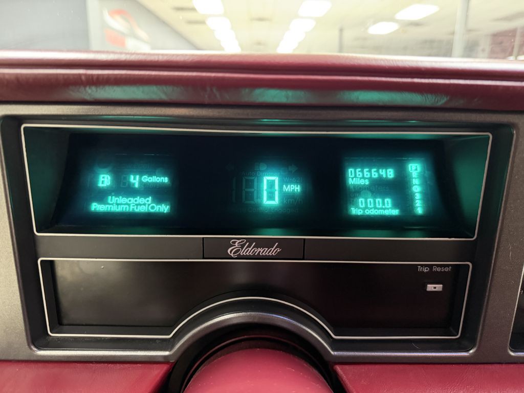 1990 Cadillac Eldorado Image 41