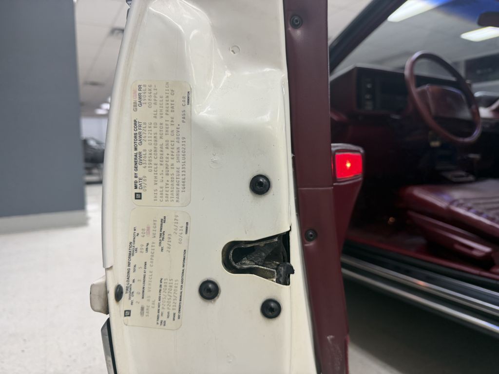 1990 Cadillac Eldorado Image 61