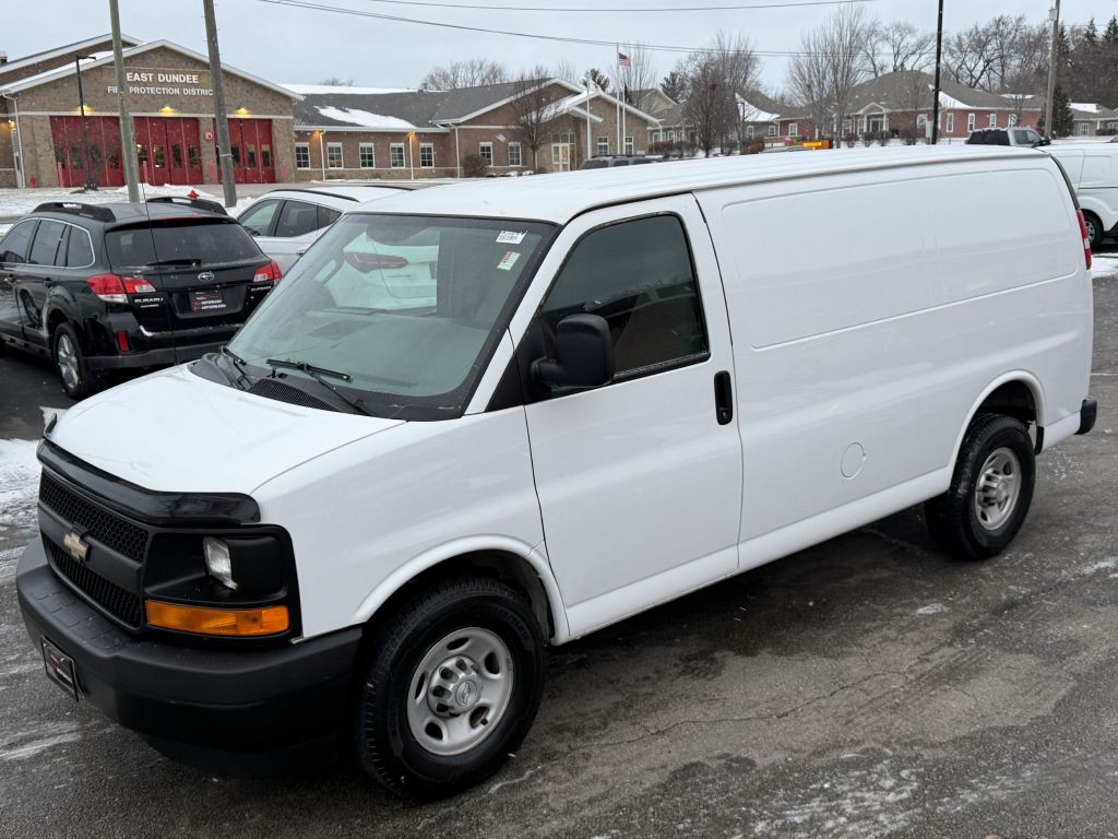 2017 Chevrolet Express Image 10