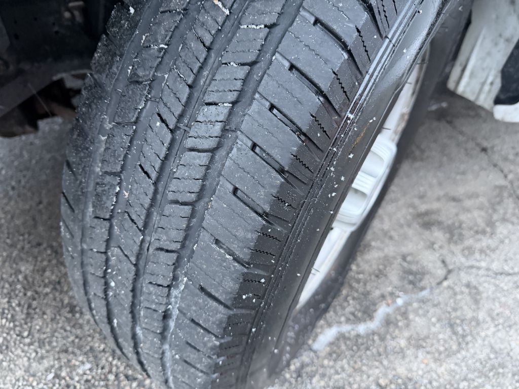 2017 Chevrolet Express Image 31