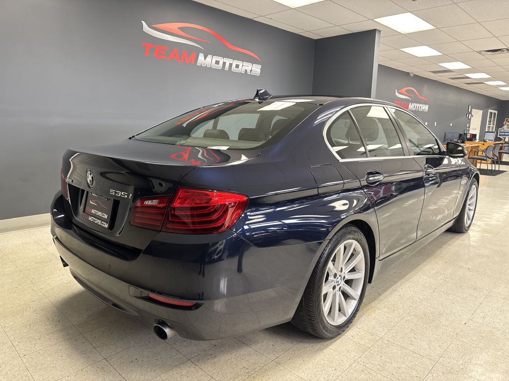 2015 BMW 5 Series Image 8