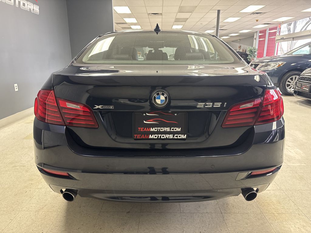 2015 BMW 5 Series Image 9