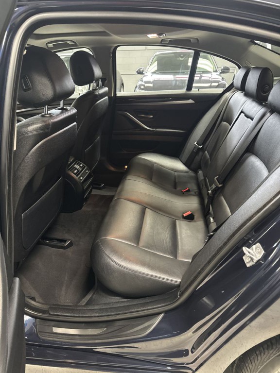 2015 BMW 5 Series Image 15