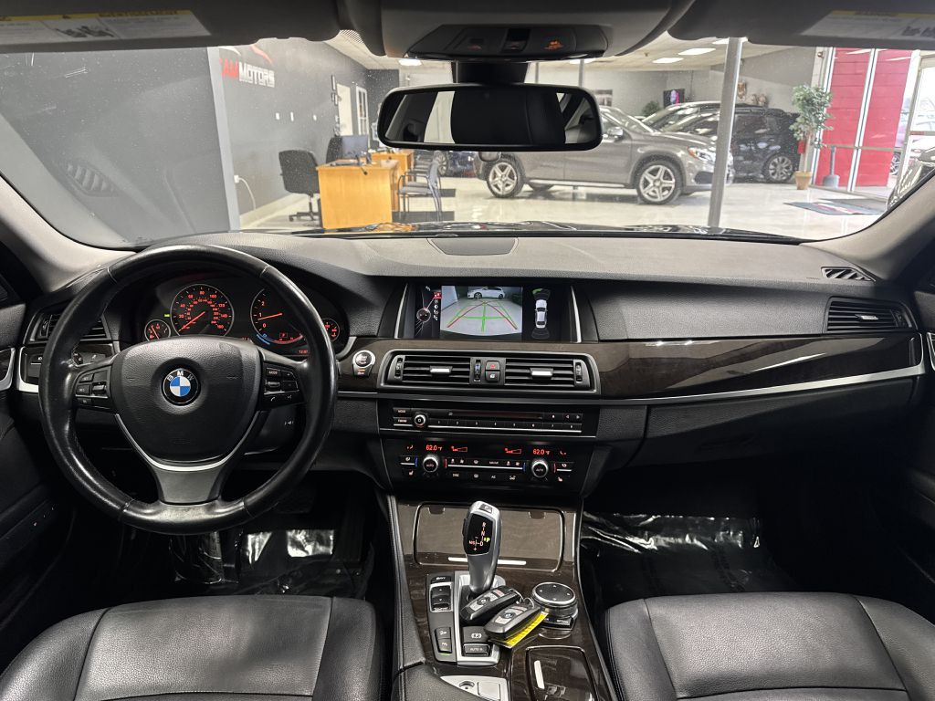 2015 BMW 5 Series Image 17
