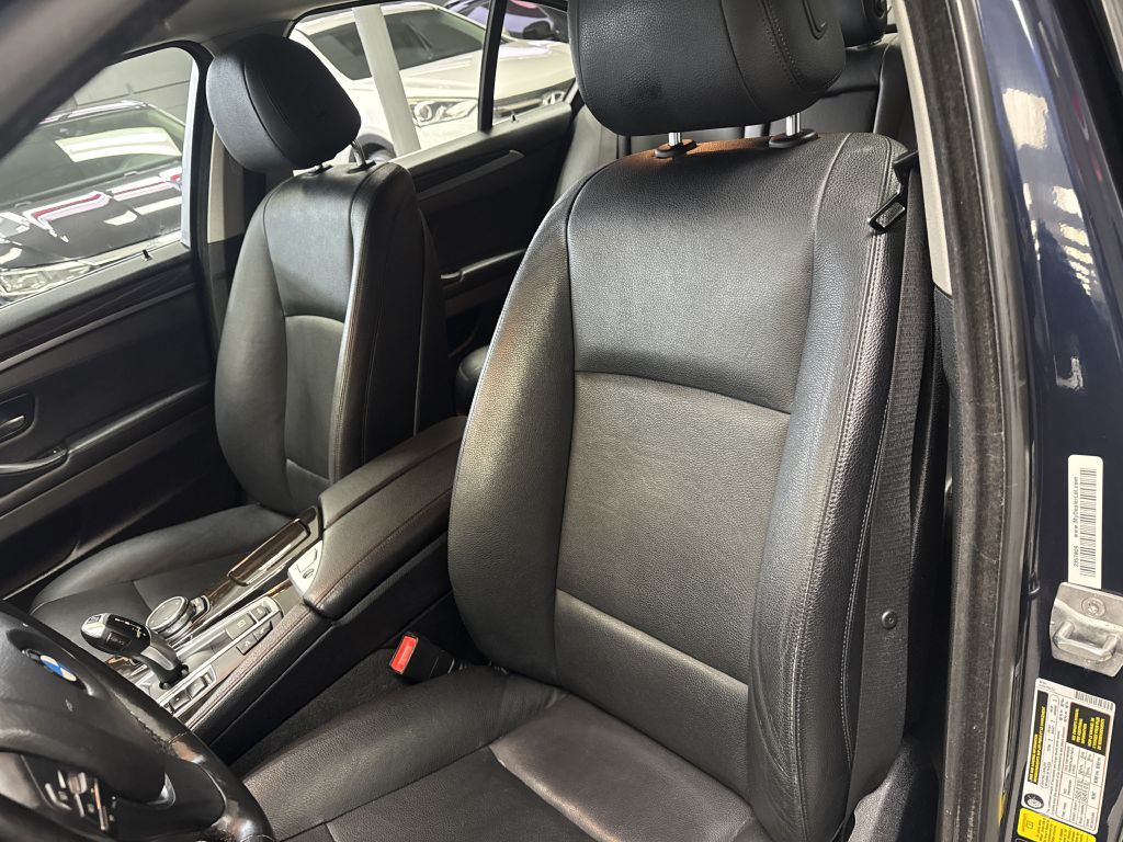 2015 BMW 5 Series Image 21