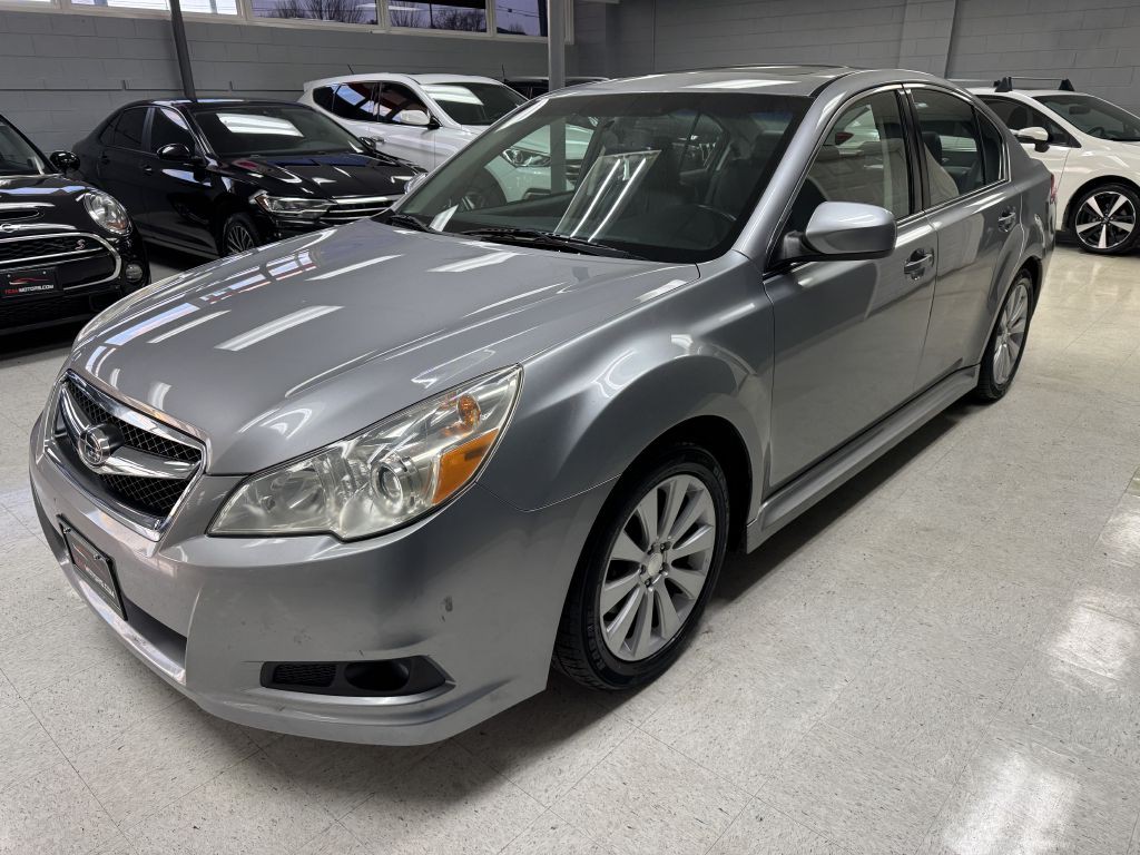 2010 Subaru Legacy Image 3