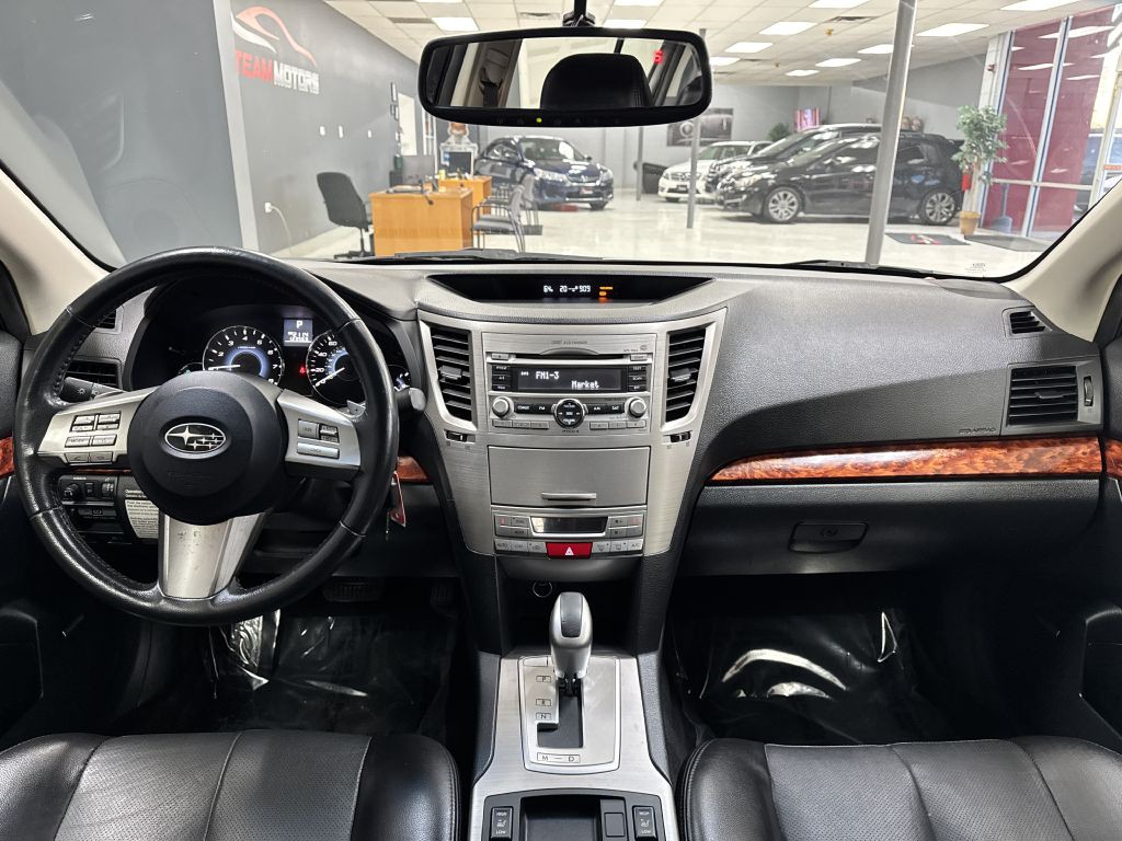 2010 Subaru Legacy Image 16