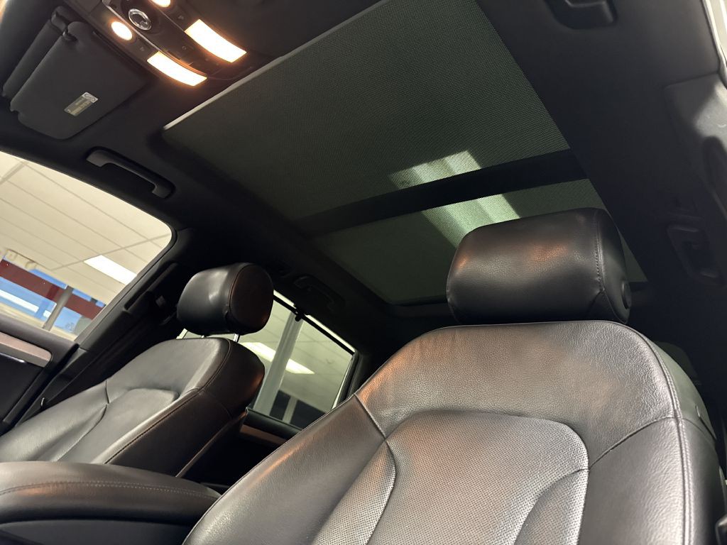 2015 Audi Q7 Image 24