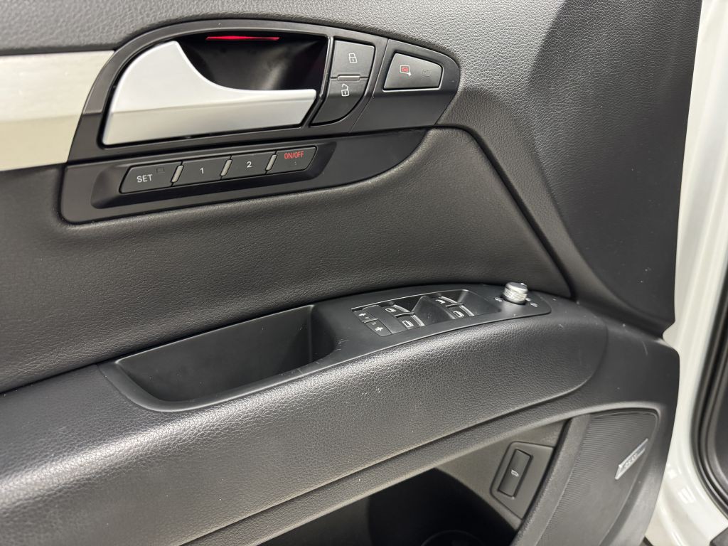 2015 Audi Q7 Image 27