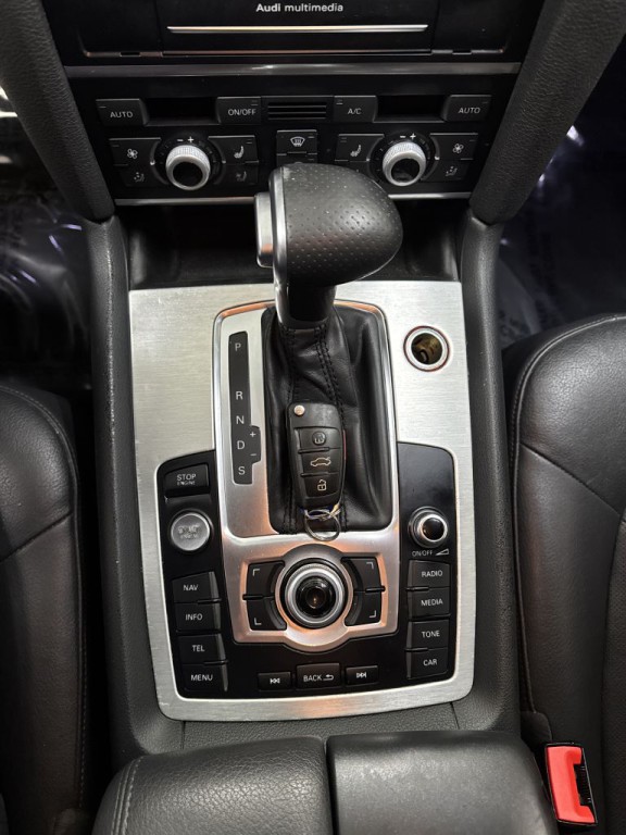 2015 Audi Q7 Image 31