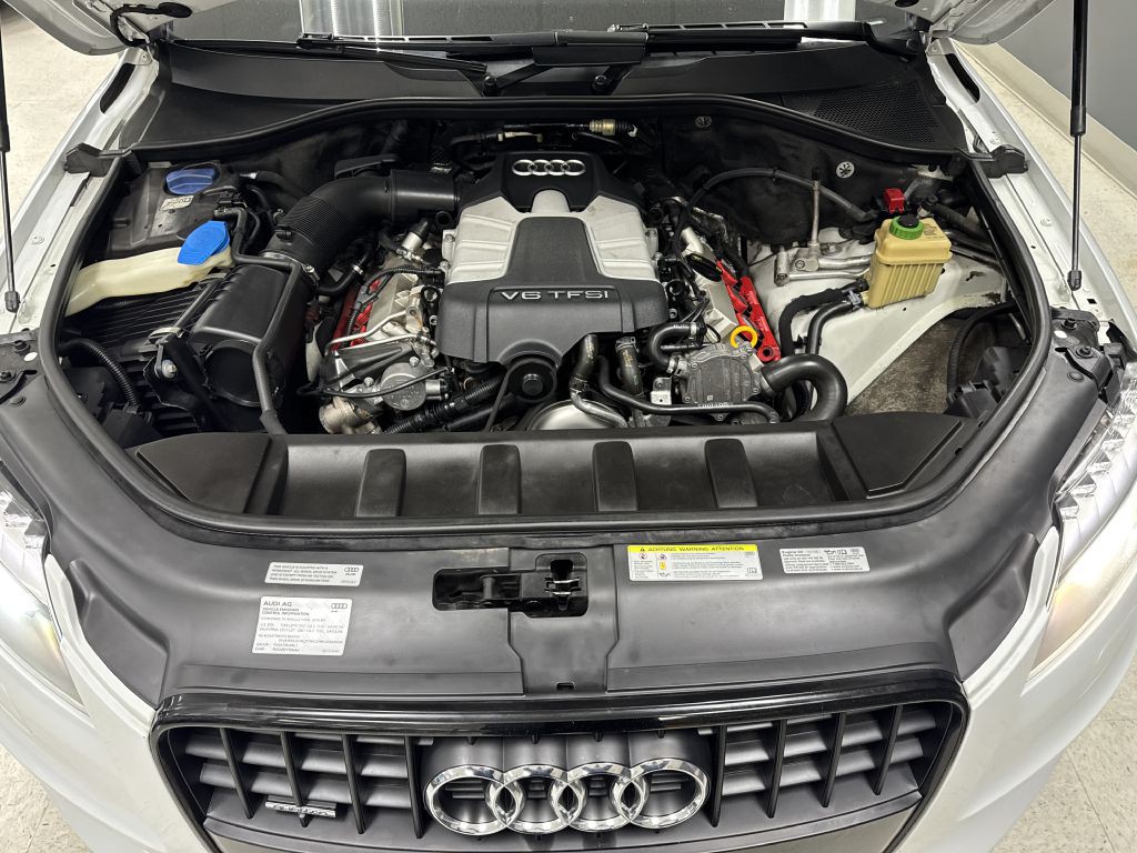 2015 Audi Q7 Image 38