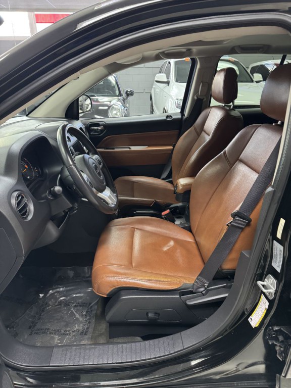 2017 Jeep Compass Image 17