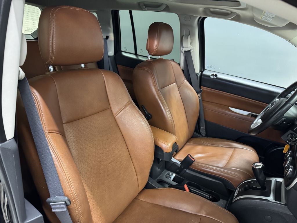 2017 Jeep Compass Image 20