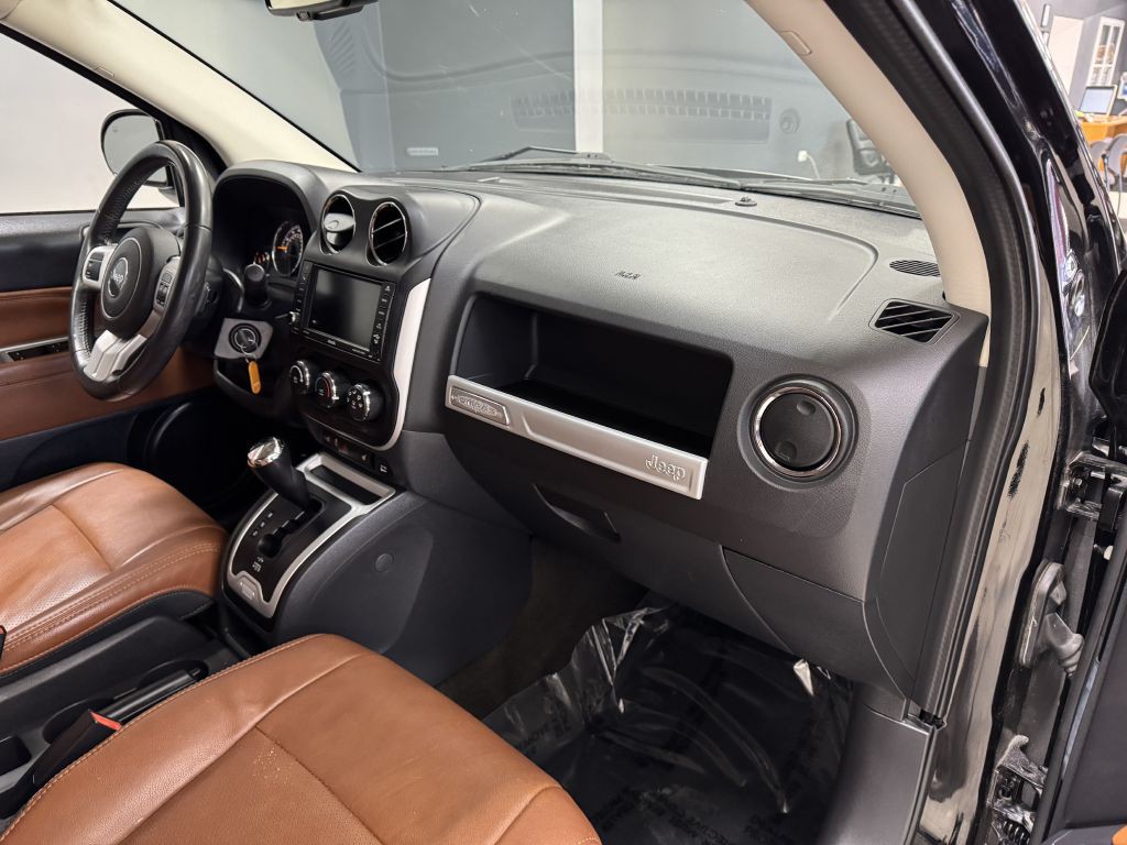 2017 Jeep Compass Image 23