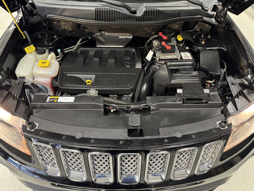 2017 Jeep Compass Image 32