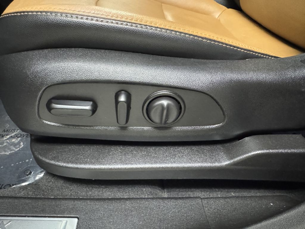 2020 Chevrolet Equinox Image 25