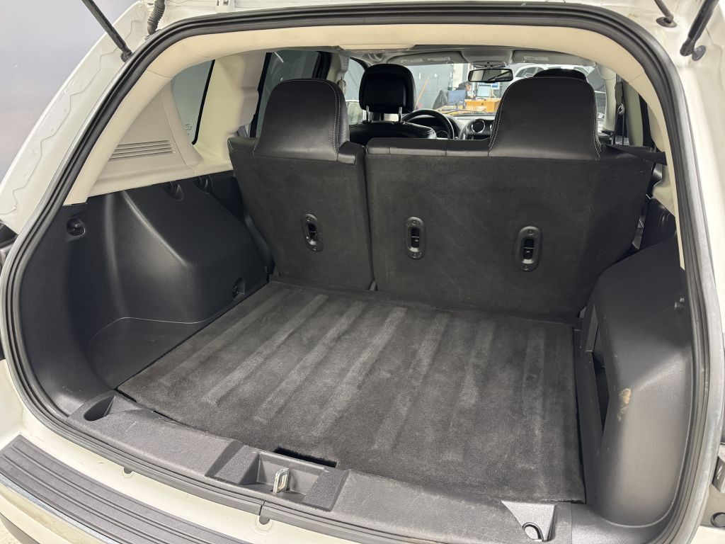 2016 Jeep Compass Image 13